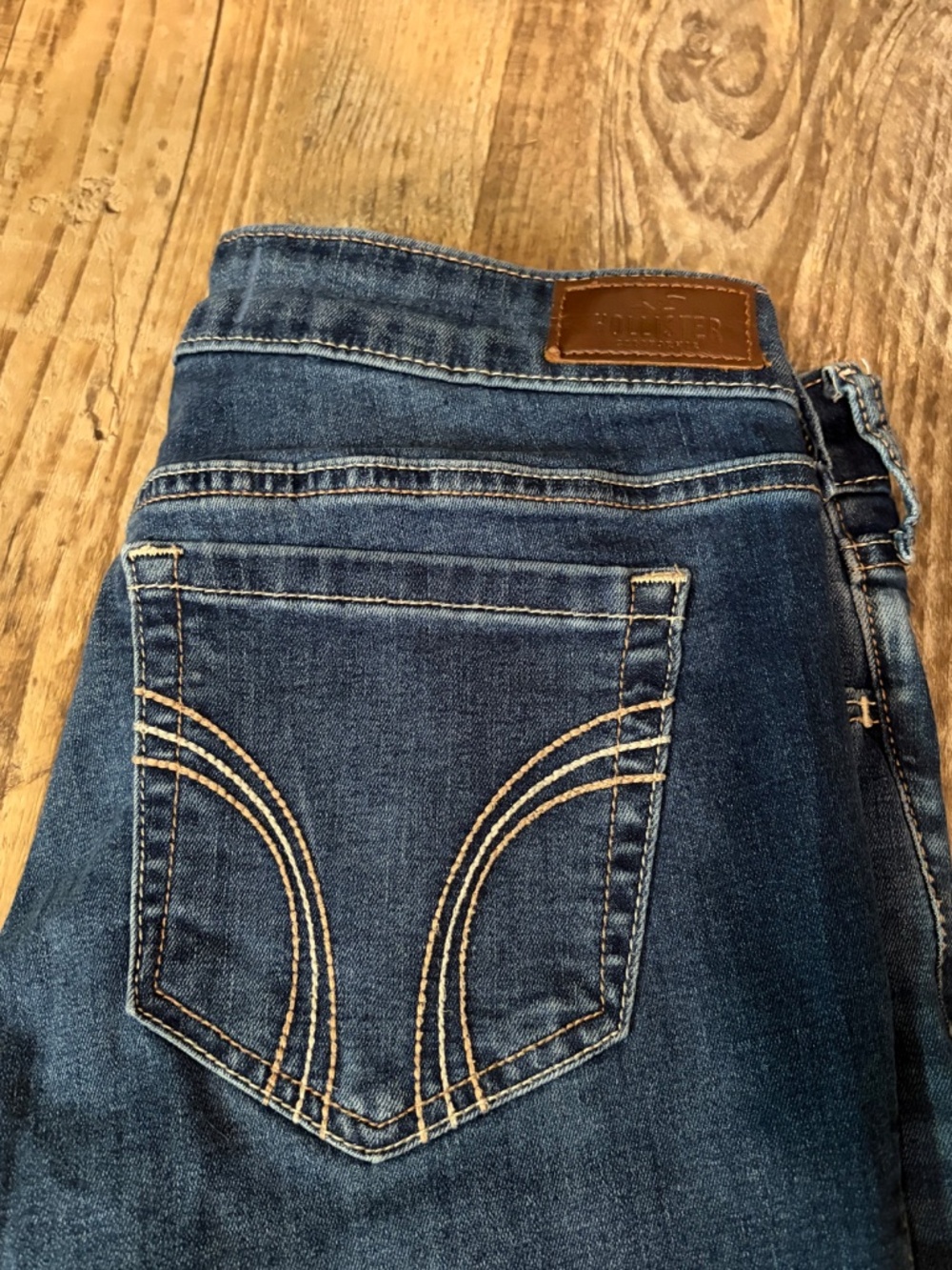 Hollister Skinny Jean - Picture 3 of 3